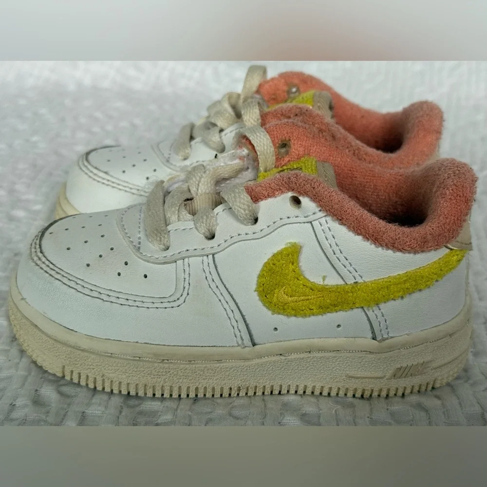 Nike TD Air Force 1 LV 8 in WHITE / YELLOW STRIKE / PHANTOM / PEARL WHITE size